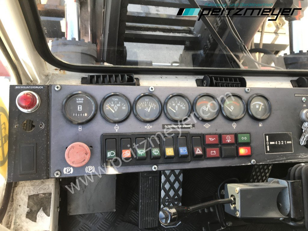 رافعة شوكية ديزل Svetruck Gabelstapler 25120-45 drehbarer Fahrersitz: صور 12 رافعة شوكية ديزل Svetruck Gabelstapler 25120-45 drehbarer Fahrersitz: صور 12