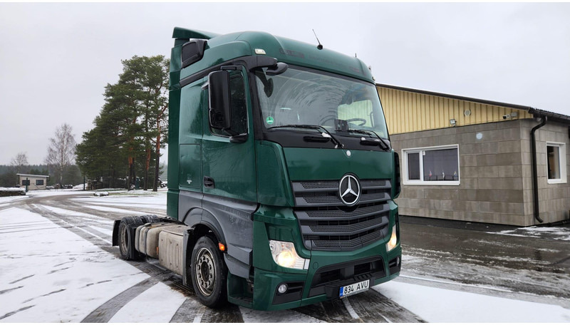 Mercedes-Benz Actros MEGA - شاحنة جرار: صور 2 Mercedes-Benz Actros MEGA - شاحنة جرار: صور 2