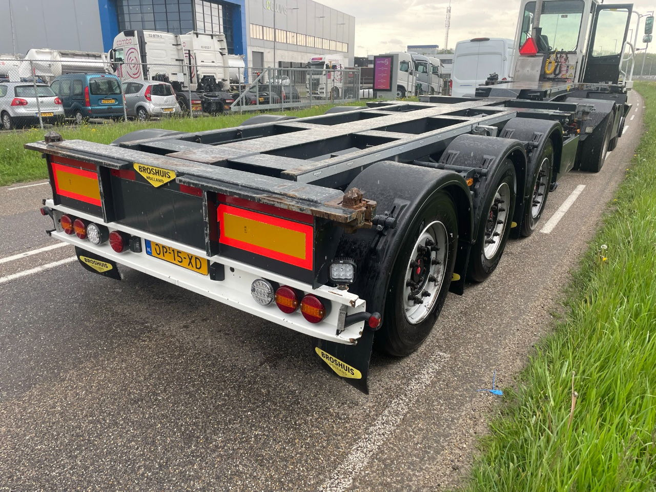 Broshuis Mfcc 20-30-40-45 FT HC / Disc brakes / Lifting axle / led / NL trailer/ - شاحنات الحاويات / جسم علوي قابل للتغيير نصف مقطورة: صور 4 Broshuis Mfcc 20-30-40-45 FT HC / Disc brakes / Lifting axle / led / NL trailer/ - شاحنات الحاويات / جسم علوي قابل للتغيير نصف مقطورة: صور 4
