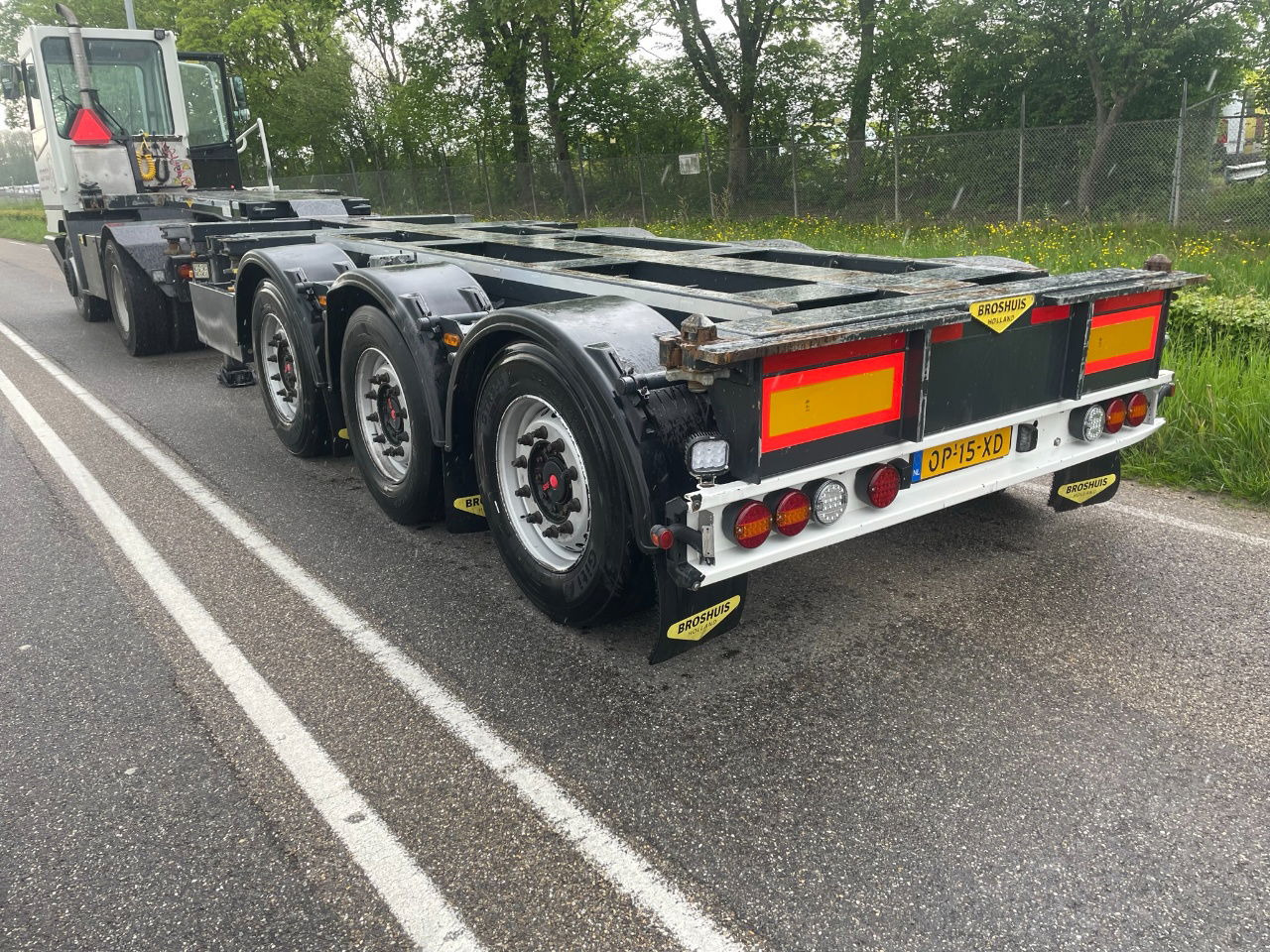 Broshuis Mfcc 20-30-40-45 FT HC / Disc brakes / Lifting axle / led / NL trailer/ - شاحنات الحاويات / جسم علوي قابل للتغيير نصف مقطورة: صور 3 Broshuis Mfcc 20-30-40-45 FT HC / Disc brakes / Lifting axle / led / NL trailer/ - شاحنات الحاويات / جسم علوي قابل للتغيير نصف مقطورة: صور 3