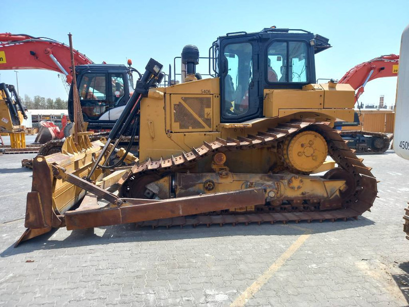 Cat D6R LGP (Abu Dhabi) - بلدوزر: صور 1 Cat D6R LGP (Abu Dhabi) - بلدوزر: صور 1
