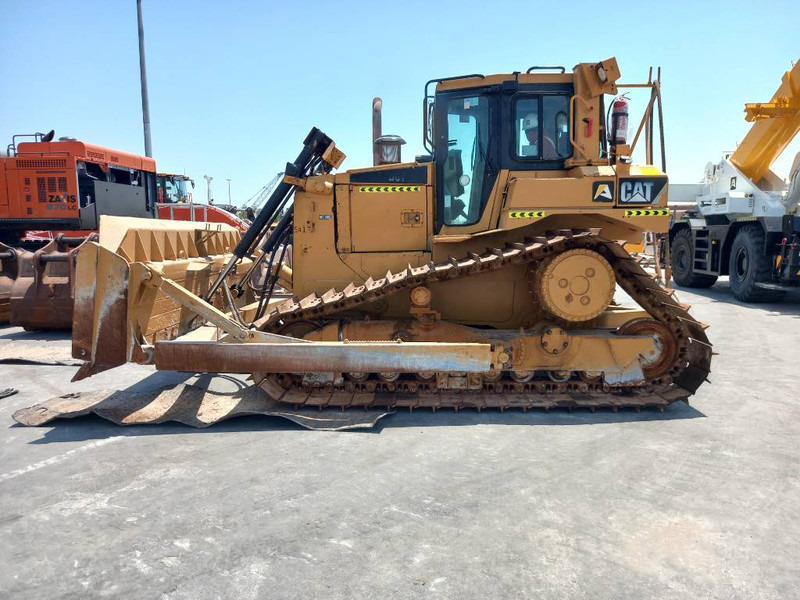 Cat D6T LGP (Abu Dhabi) - بلدوزر: صور 1 Cat D6T LGP (Abu Dhabi) - بلدوزر: صور 1