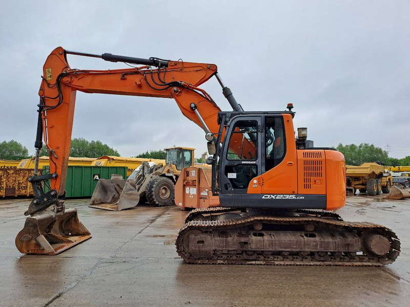 Doosan DX235LCR-5 (+ 3 Buckets) - حفارات زحافة: صور 1 Doosan DX235LCR-5 (+ 3 Buckets) - حفارات زحافة: صور 1