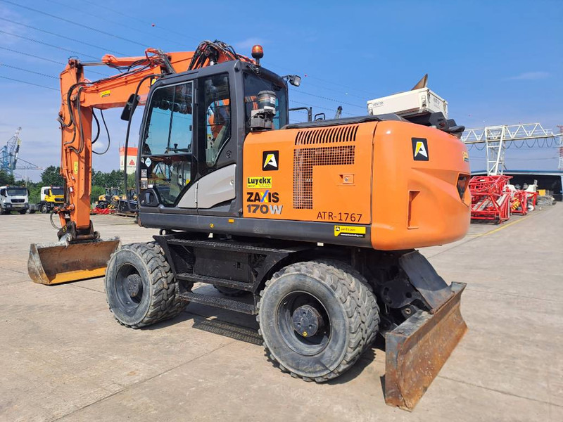 Hitachi ZX170W-5B - حفارة على عجلات: صور 2 Hitachi ZX170W-5B - حفارة على عجلات: صور 2