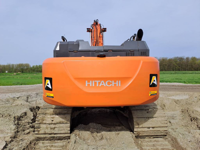 Hitachi ZX300LC-6 (Trimble Prepared) - حفارات زحافة: صور 3 Hitachi ZX300LC-6 (Trimble Prepared) - حفارات زحافة: صور 3