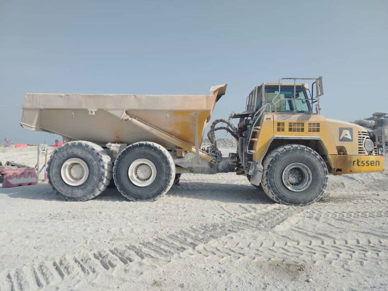 Komatsu HM400-3R (4 pieces available in Abu Dhabi) - شاحنة مفصلية: صور 2 Komatsu HM400-3R (4 pieces available in Abu Dhabi) - شاحنة مفصلية: صور 2