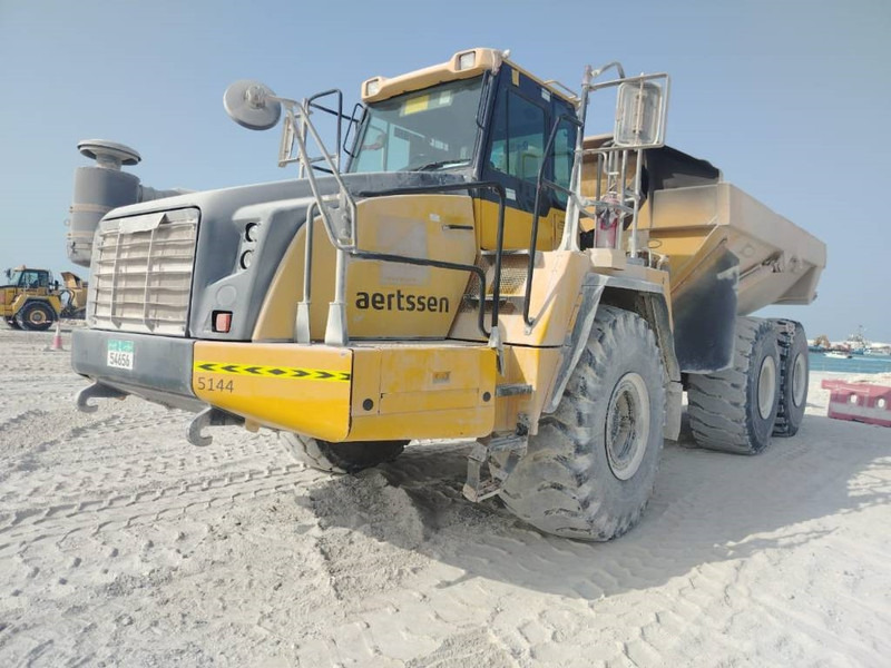 Komatsu HM400-3R (4 pieces available in Abu Dhabi) - شاحنة مفصلية: صور 3 Komatsu HM400-3R (4 pieces available in Abu Dhabi) - شاحنة مفصلية: صور 3