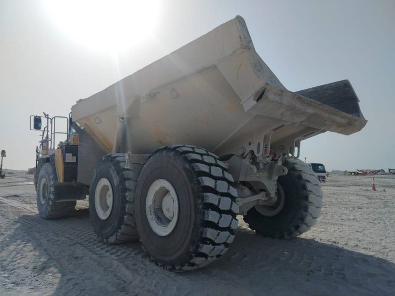 Komatsu HM400-3R (4 pieces available in Abu Dhabi) - شاحنة مفصلية: صور 4 Komatsu HM400-3R (4 pieces available in Abu Dhabi) - شاحنة مفصلية: صور 4