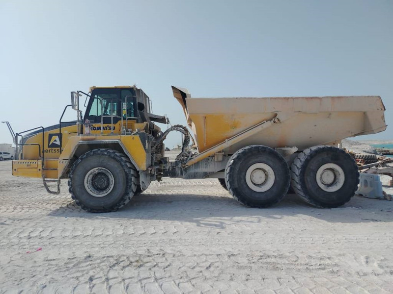 Komatsu HM400-3R (4 pieces available in Abu Dhabi) - شاحنة مفصلية: صور 1 Komatsu HM400-3R (4 pieces available in Abu Dhabi) - شاحنة مفصلية: صور 1