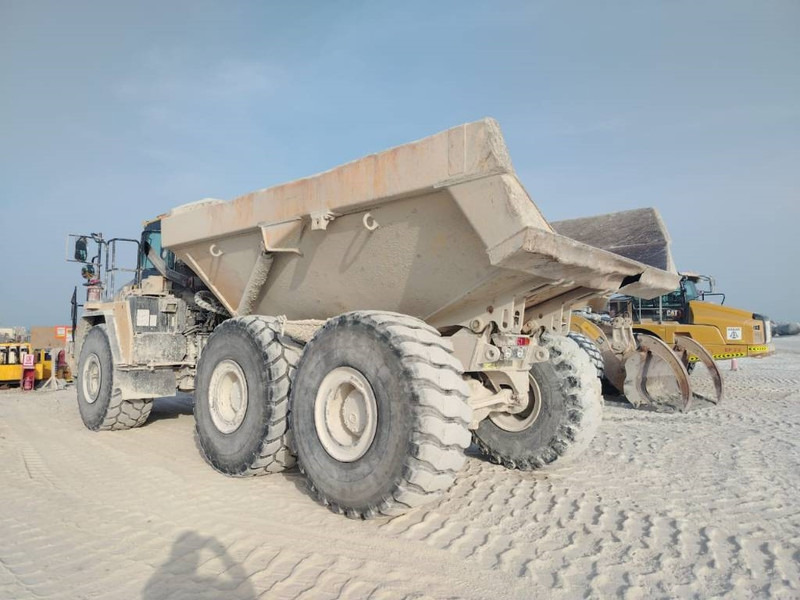 Komatsu HM400-3R (4 pieces available in Abu Dhabi) - شاحنة مفصلية: صور 3 Komatsu HM400-3R (4 pieces available in Abu Dhabi) - شاحنة مفصلية: صور 3