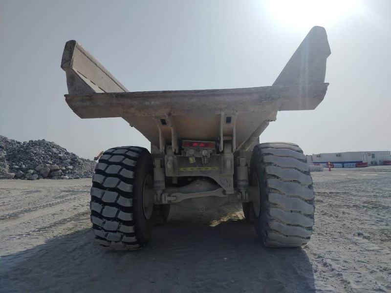 Komatsu HM400-3R (4 pieces available in Abu Dhabi) - شاحنة مفصلية: صور 5 Komatsu HM400-3R (4 pieces available in Abu Dhabi) - شاحنة مفصلية: صور 5