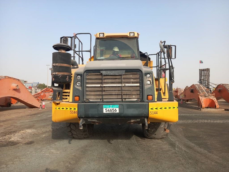 Komatsu HM400-3R (4pcs available in Abu Dhabi) - شاحنة مفصلية: صور 5 Komatsu HM400-3R (4pcs available in Abu Dhabi) - شاحنة مفصلية: صور 5