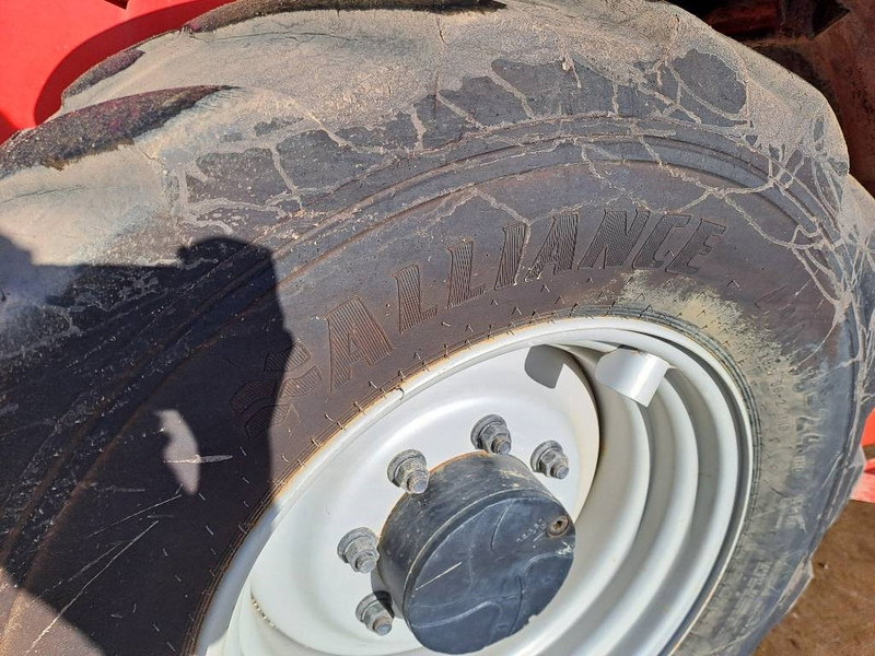 رافعة تلسكوبية Manitou MT 1440: صور 5 رافعة تلسكوبية Manitou MT 1440: صور 5