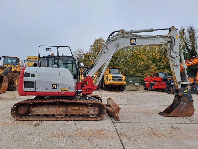 Takeuchi TB 2150 - حفارات زحافة: صور 5 Takeuchi TB 2150 - حفارات زحافة: صور 5