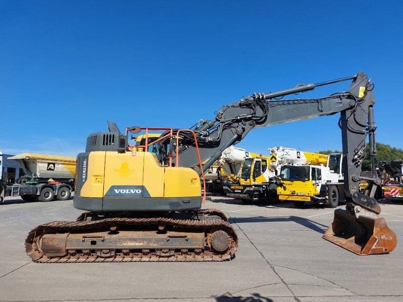 Volvo ECR 235 EL - حفارات زحافة: صور 4 Volvo ECR 235 EL - حفارات زحافة: صور 4