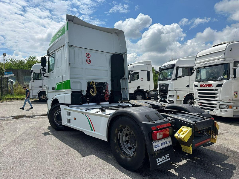 DAF XF 460 - شاحنة جرار: صور 4 DAF XF 460 - شاحنة جرار: صور 4