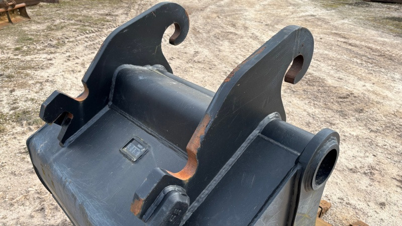 IRON ATTACHMENTS CW30 1100mm - بكت حفار - حفارة: صور 4 IRON ATTACHMENTS CW30 1100mm - بكت حفار - حفارة: صور 4