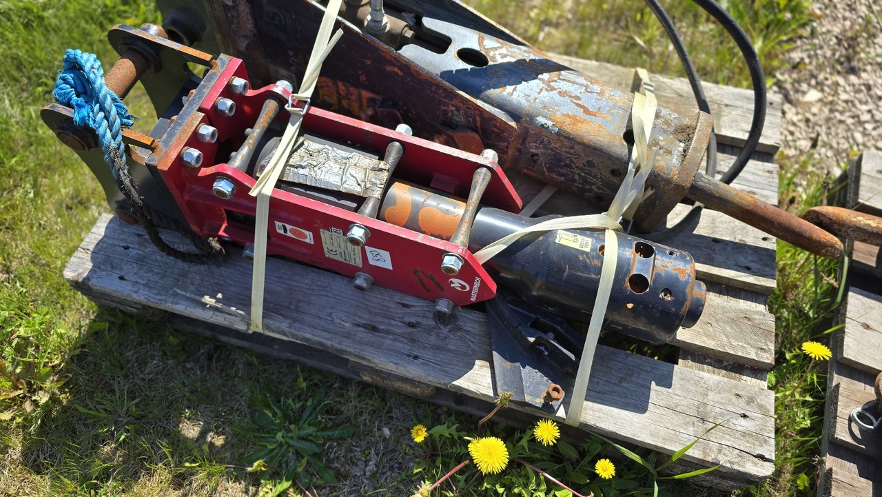 Mastermech MHB 11, Made in Italy. - مطرقة هيدروليكية - حفارة مصغرة: صور 1 Mastermech MHB 11, Made in Italy. - مطرقة هيدروليكية - حفارة مصغرة: صور 1