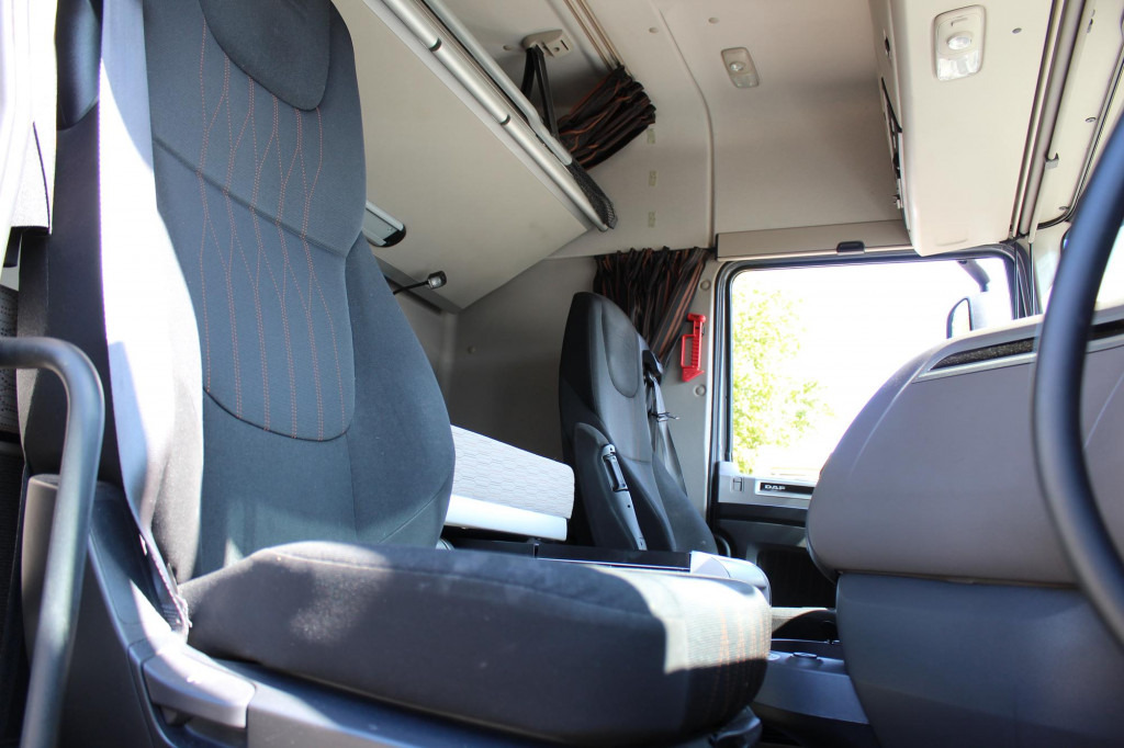 Daf XF 530 SC Retarder ACC LDWS Kühlbox Vollspoiler - شاحنة جرار: صور 2 Daf XF 530 SC Retarder ACC LDWS Kühlbox Vollspoiler - شاحنة جرار: صور 2