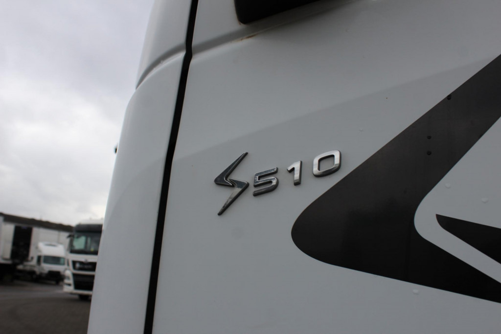 Iveco S-Way 510 Retarder Standklima Navi Kühlbox - شاحنة جرار: صور 3 Iveco S-Way 510 Retarder Standklima Navi Kühlbox - شاحنة جرار: صور 3