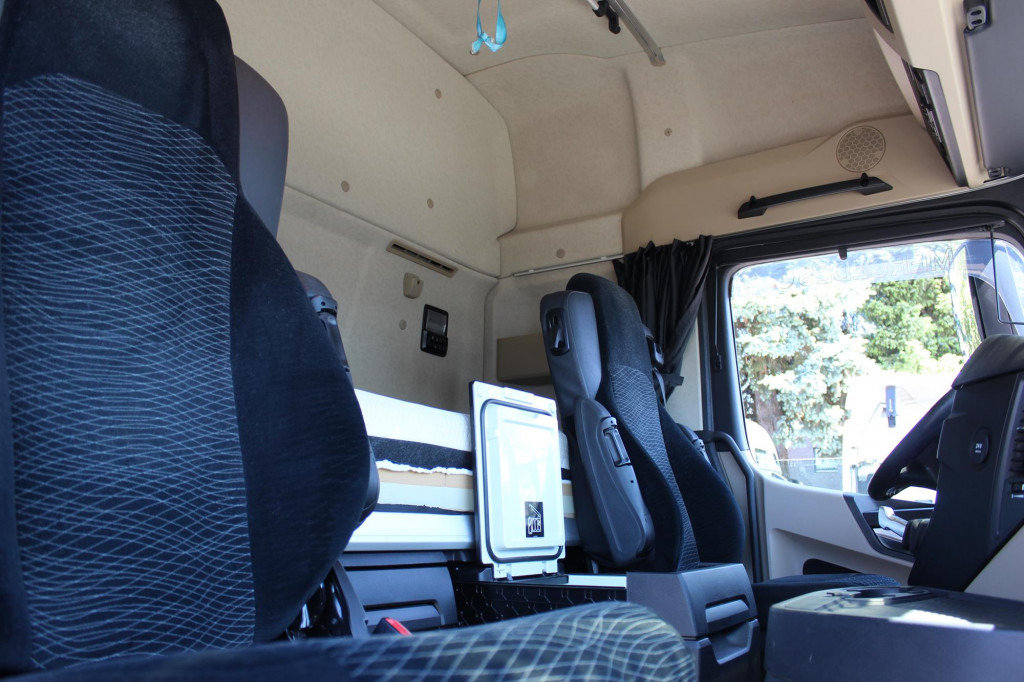 Mercedes-Benz Actros 1845 E6 ACC LDW Vollspoiler - شاحنة جرار: صور 2 Mercedes-Benz Actros 1845 E6 ACC LDW Vollspoiler - شاحنة جرار: صور 2