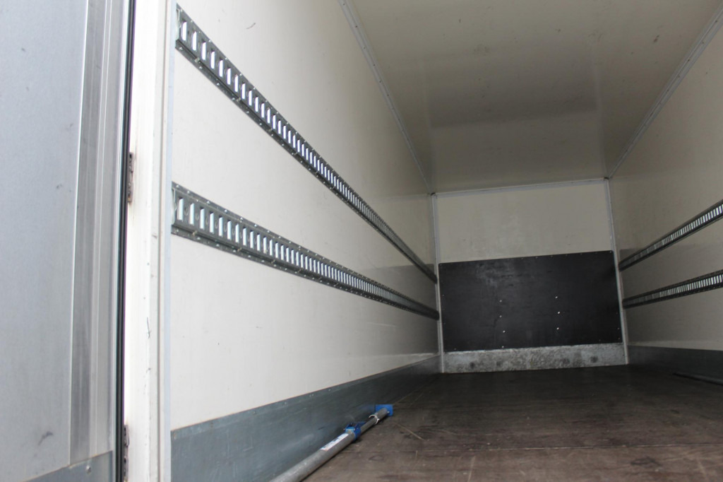 Mercedes-Benz Actros 2548 Koffer Retarder Schlafkab Kühlbox - الشاحنات الصغيرة: صور 5 Mercedes-Benz Actros 2548 Koffer Retarder Schlafkab Kühlbox - الشاحنات الصغيرة: صور 5