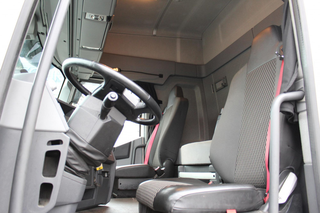 Renault T460 Retarder 2 Tanks Standklima VIN : KD - شاحنة جرار: صور 4 Renault T460 Retarder 2 Tanks Standklima VIN : KD - شاحنة جرار: صور 4