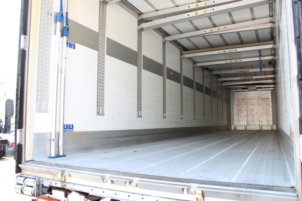 SCHMITZ Carrier Vector 1950Mt. Doppelstock Blumen LBW! - مبردة نصف مقطورة: صور 2 SCHMITZ Carrier Vector 1950Mt. Doppelstock Blumen LBW! - مبردة نصف مقطورة: صور 2