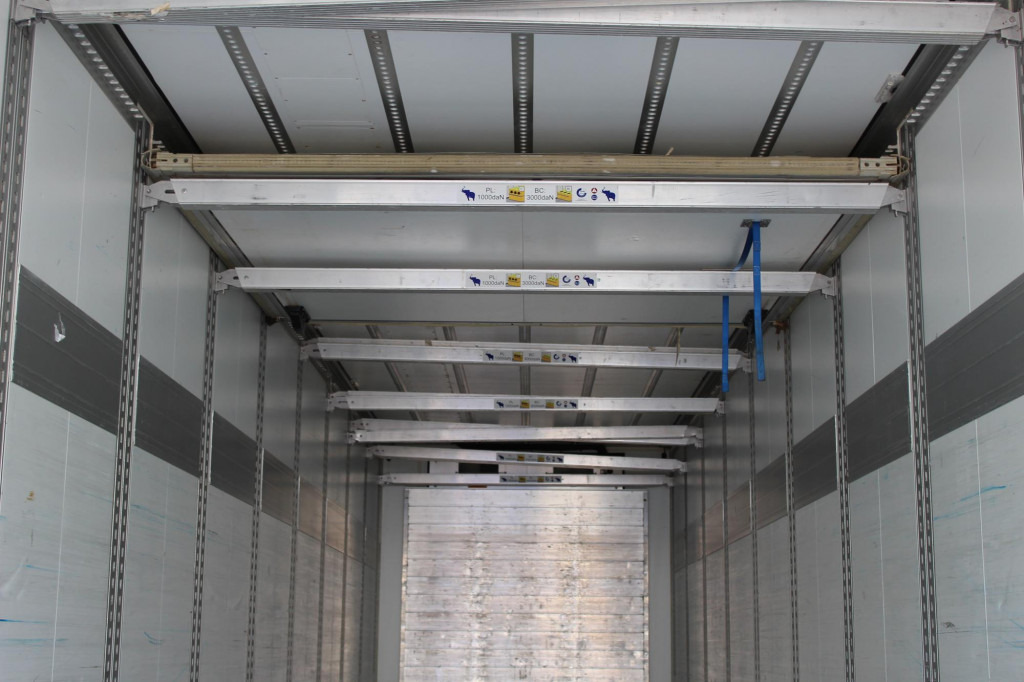 SCHMITZ Carrier Vector 1950Mt. Doppelstock Blumen LBW! - مبردة نصف مقطورة: صور 5 SCHMITZ Carrier Vector 1950Mt. Doppelstock Blumen LBW! - مبردة نصف مقطورة: صور 5