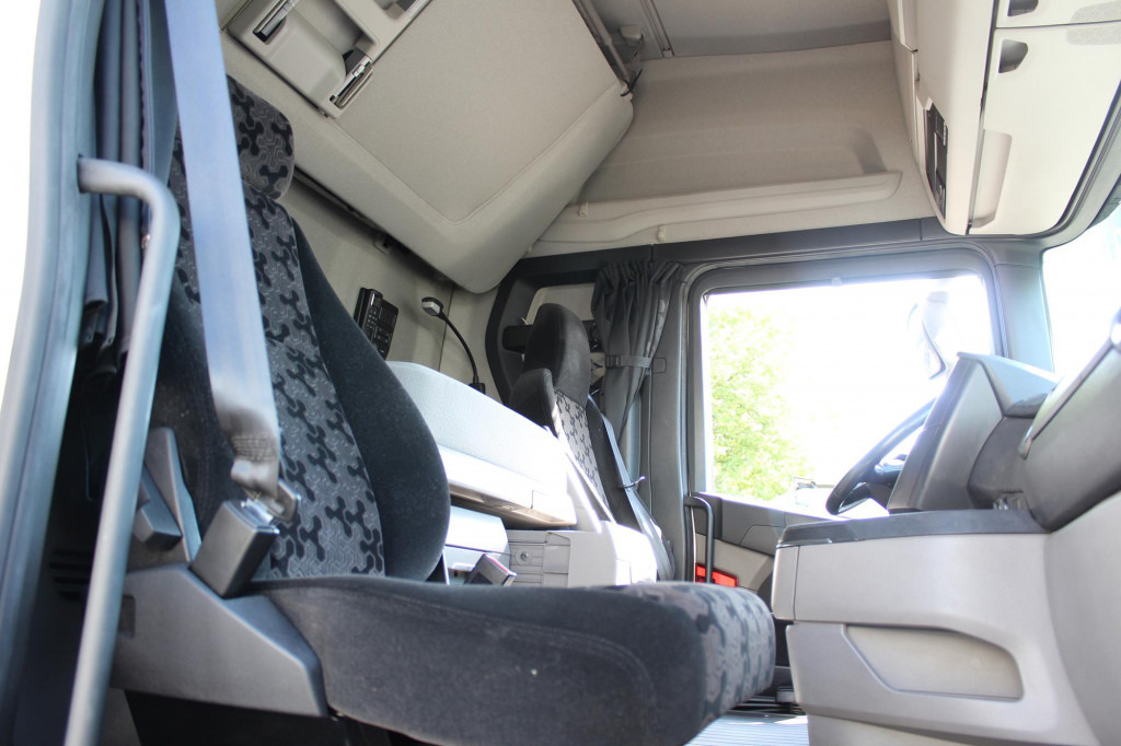 Scania R 500 Retarder LED Kühlbox 2 Tanks Navi - شاحنة جرار: صور 2 Scania R 500 Retarder LED Kühlbox 2 Tanks Navi - شاحنة جرار: صور 2