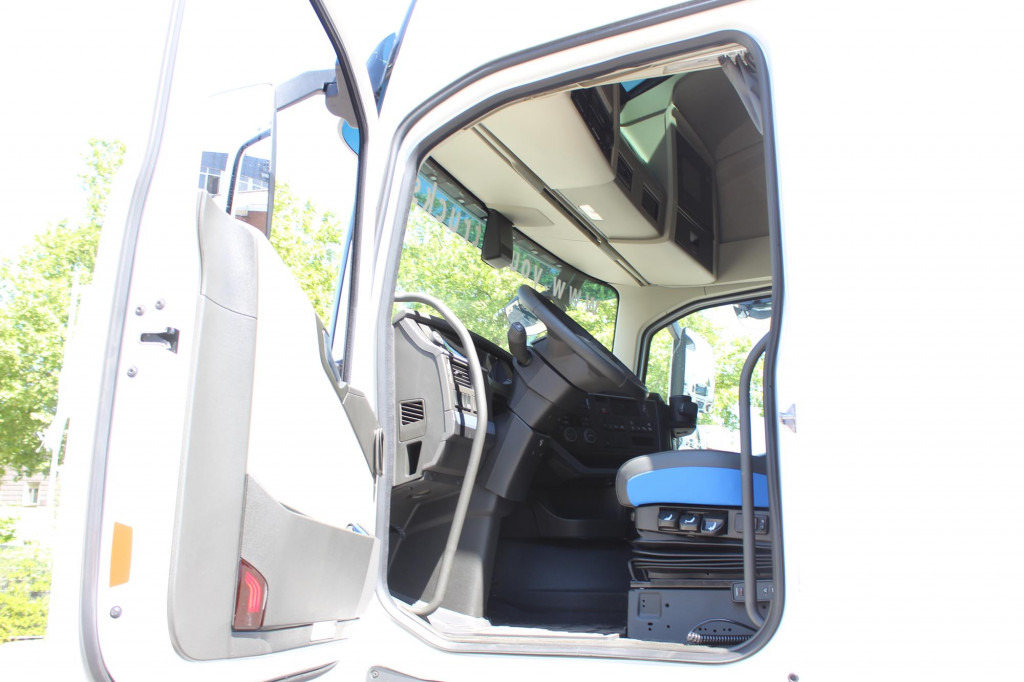 Volvo FH 500 Globe XL I-Park Cool Navi Miete-Rent! - شاحنة جرار: صور 2 Volvo FH 500 Globe XL I-Park Cool Navi Miete-Rent! - شاحنة جرار: صور 2