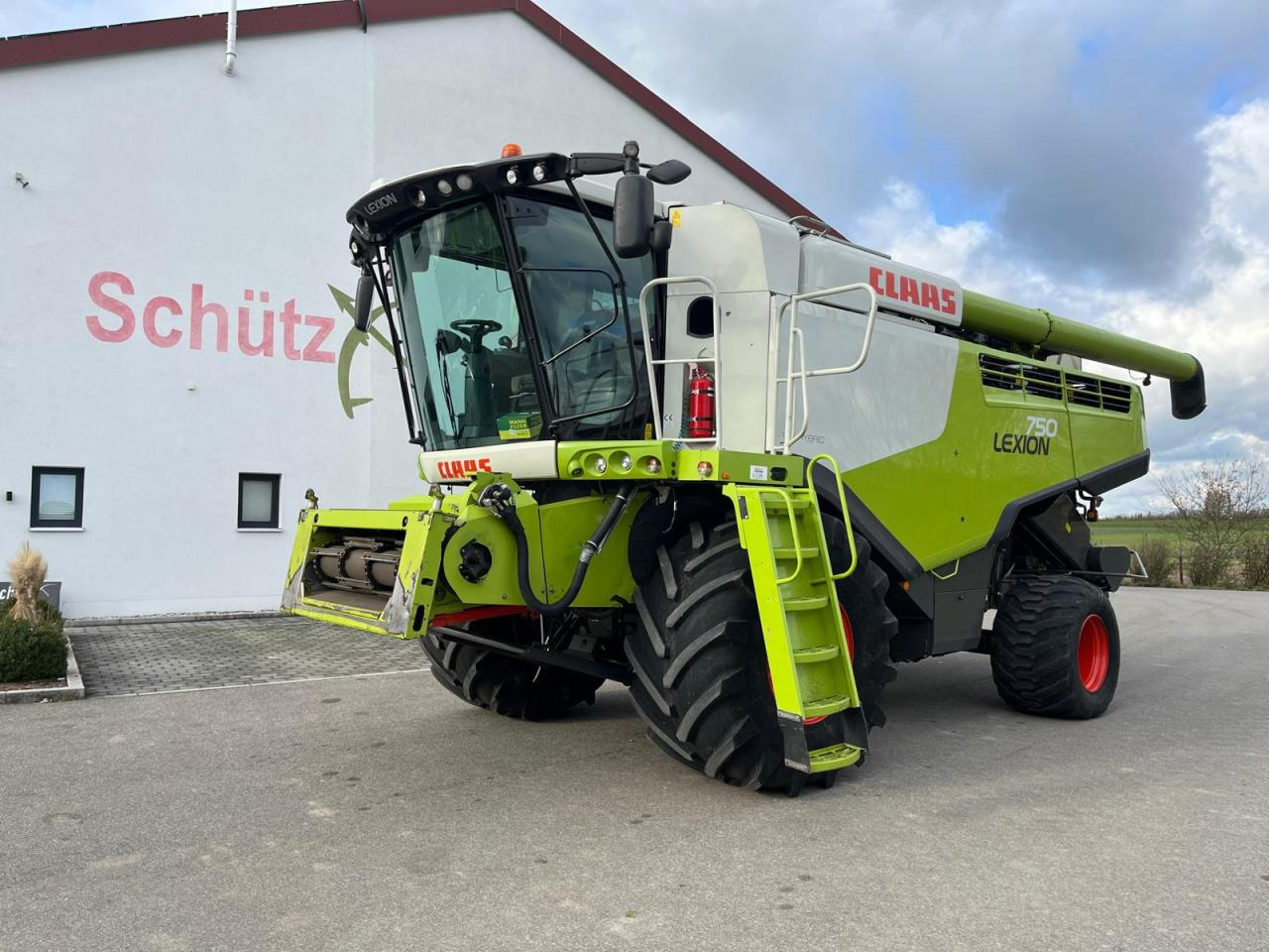 CLAAS Lexion 750 V-Kanal 3D, Bj. 2017, 30kmh - حصادة شاملة: صور 1 CLAAS Lexion 750 V-Kanal 3D, Bj. 2017, 30kmh - حصادة شاملة: صور 1