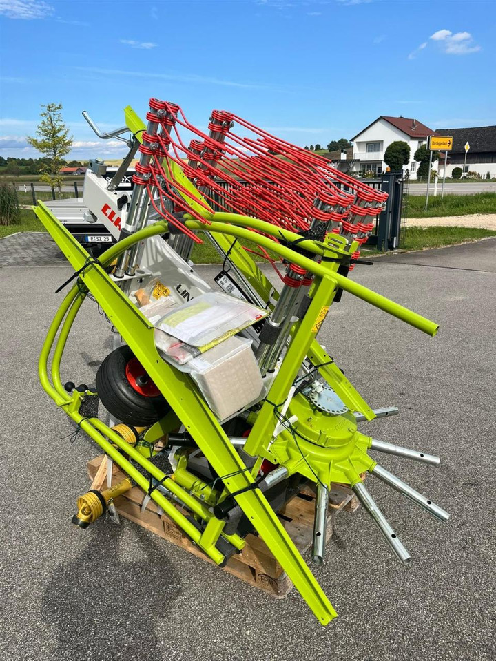 CLAAS Liner 370 Tandem / NEU und UNBENUTZT / Baujahr 202 - لمّامَة القش: صور 4 CLAAS Liner 370 Tandem / NEU und UNBENUTZT / Baujahr 202 - لمّامَة القش: صور 4
