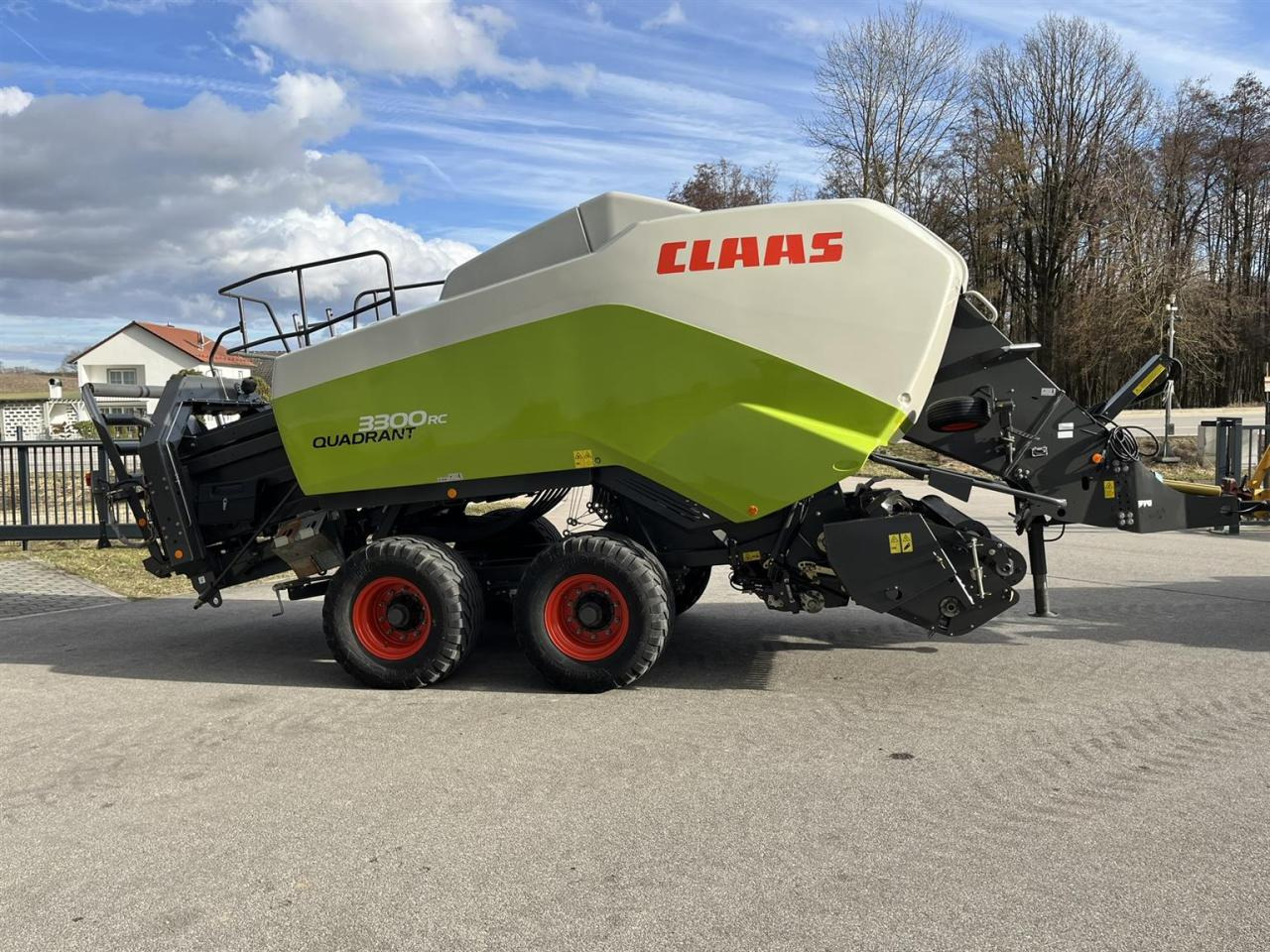 CLAAS Quadrant 3300 RC, Baujahr 2016, ca. 16.500 Ballen - مكبس البالات المستطيله: صور 4 CLAAS Quadrant 3300 RC, Baujahr 2016, ca. 16.500 Ballen - مكبس البالات المستطيله: صور 4