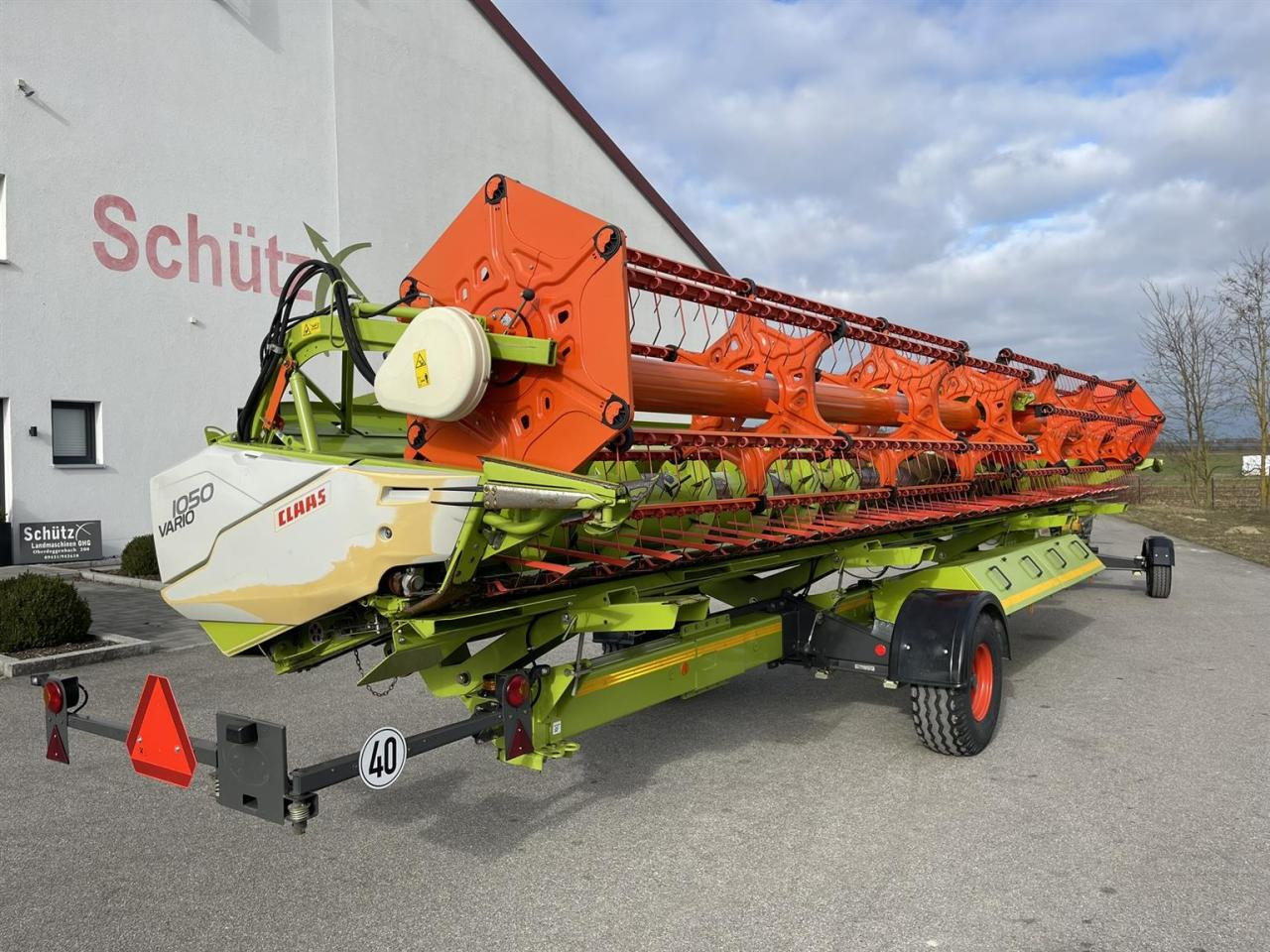 CLAAS Schneidwerk Claas Vario V1050, 1600ha, LED Laser, Baujahr 2016 - حصادة شاملة - الرأس: صور 4 CLAAS Schneidwerk Claas Vario V1050, 1600ha, LED Laser, Baujahr 2016 - حصادة شاملة - الرأس: صور 4