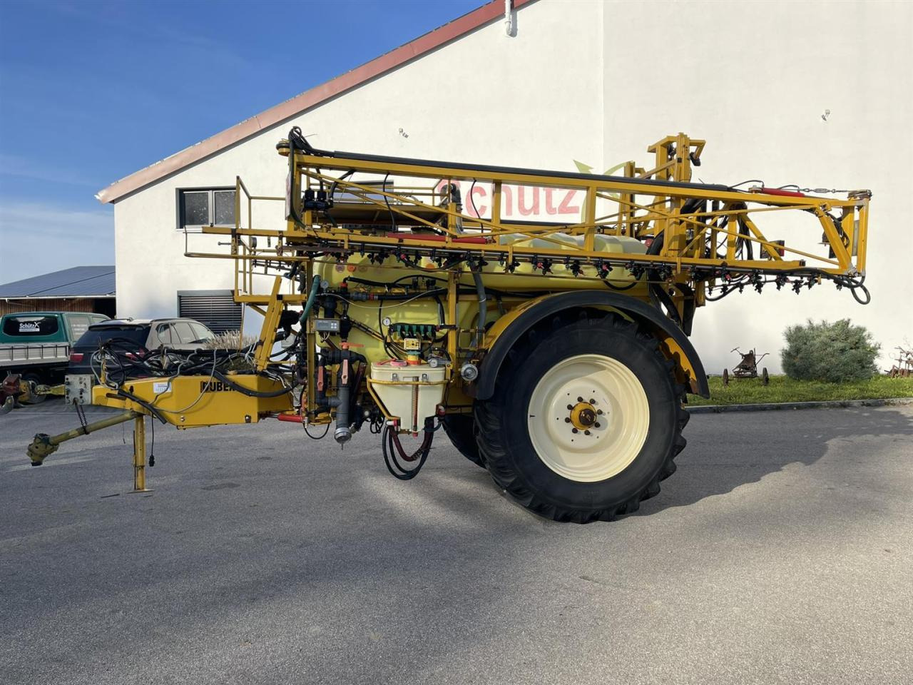 Dubex Vector mit Lenkung, 4.000 Liter Tankvolumen, 28m, Spray Control, Tank Control - آلة الرش المقطورة: صور 2 Dubex Vector mit Lenkung, 4.000 Liter Tankvolumen, 28m, Spray Control, Tank Control - آلة الرش المقطورة: صور 2