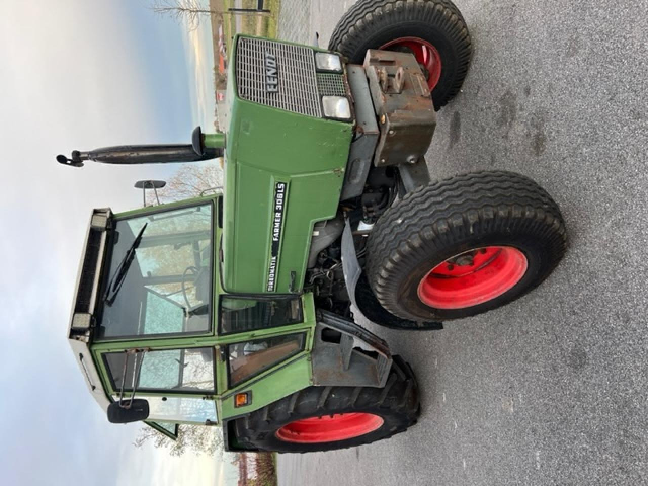 Fendt Farmer 306 LS - جرار: صور 3 Fendt Farmer 306 LS - جرار: صور 3