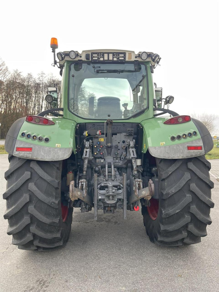 Fendt Fendt 718 Vario SCR GPS - جرار: صور 5 Fendt Fendt 718 Vario SCR GPS - جرار: صور 5