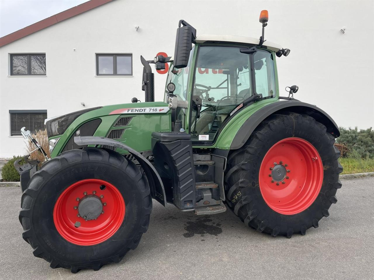 Fendt Fendt 718 Vario SCR GPS - جرار: صور 2 Fendt Fendt 718 Vario SCR GPS - جرار: صور 2