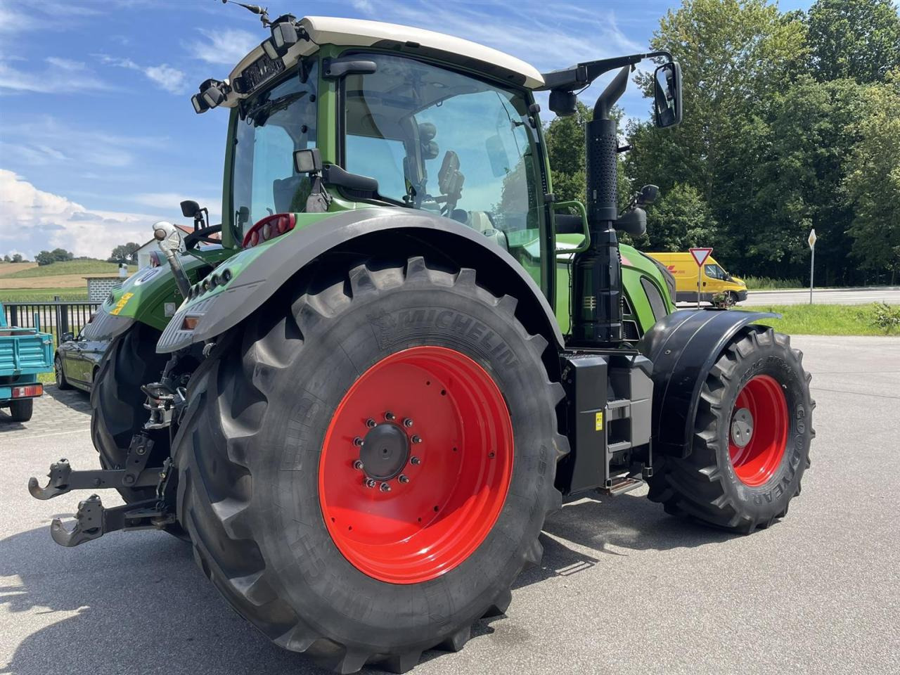 Fendt Vario 720 Profi Plus mit Frontzapfwelle und Frontkraftheber - جرار: صور 5 Fendt Vario 720 Profi Plus mit Frontzapfwelle und Frontkraftheber - جرار: صور 5