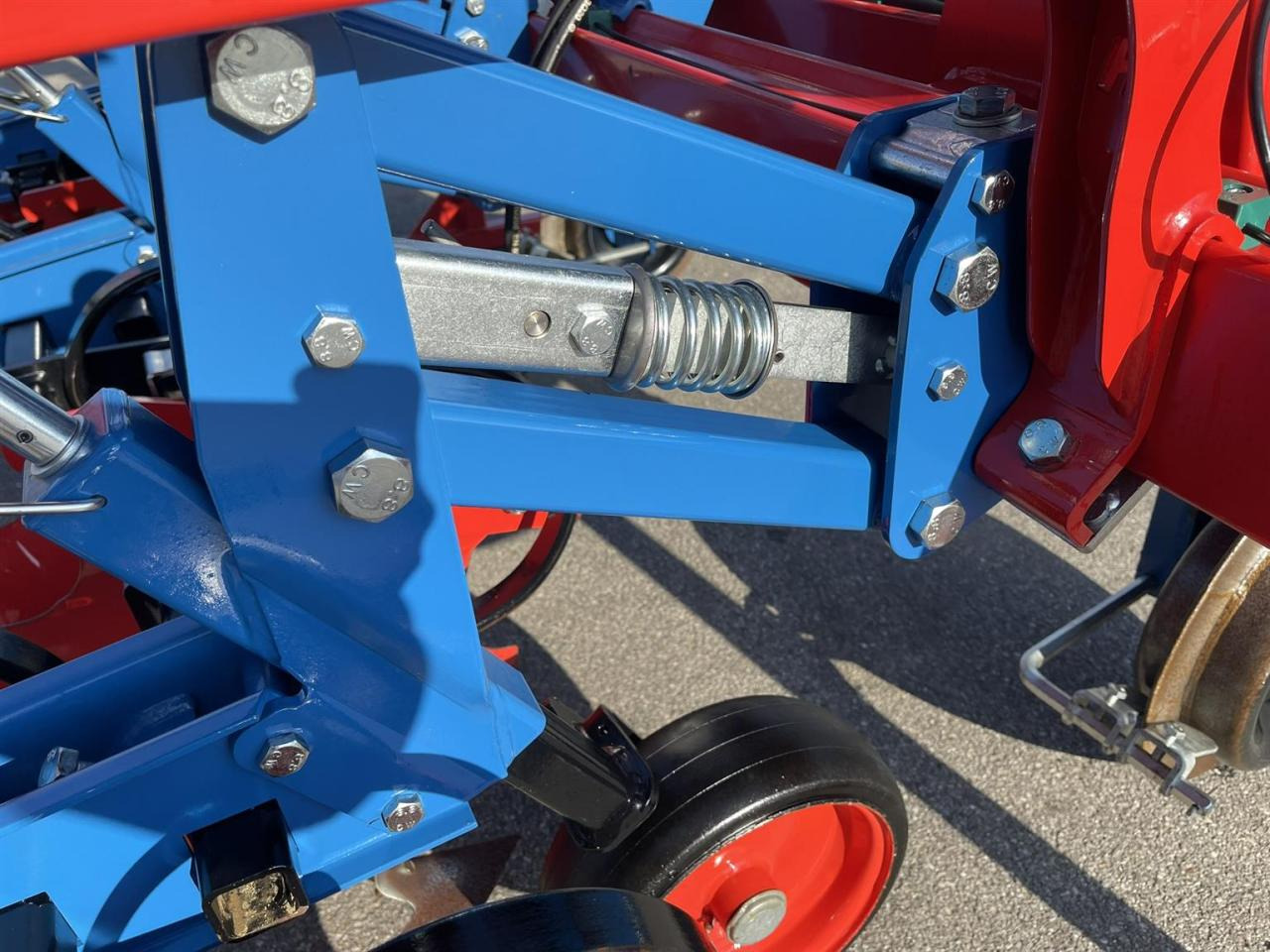 ال معدات حراثه Hatzenbichler 6-reihiges Hackgerät, 75 cm Abstand, TOP Zustand: صور 8 ال معدات حراثه Hatzenbichler 6-reihiges Hackgerät, 75 cm Abstand, TOP Zustand: صور 8