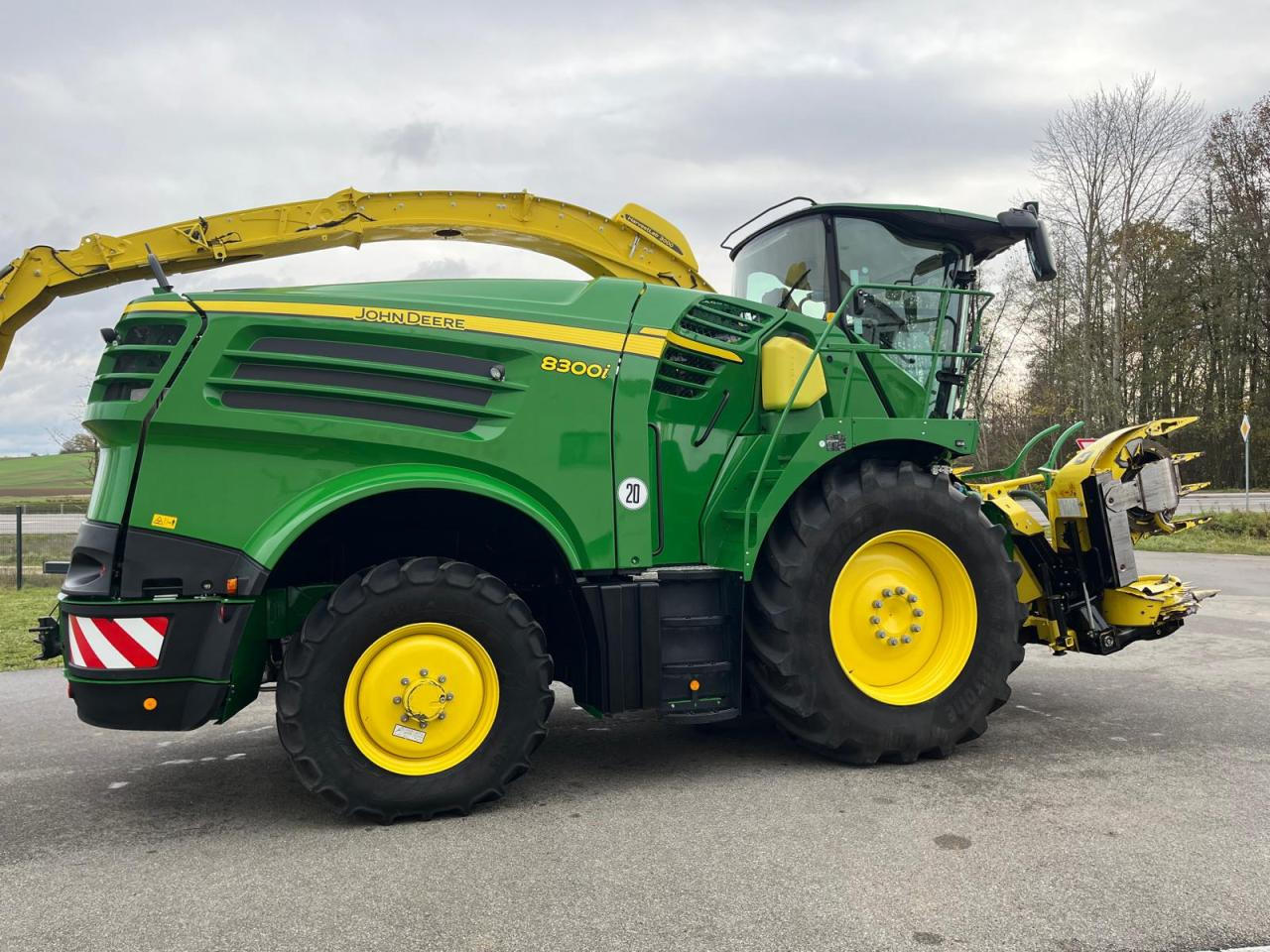 John Deere 8300i, 910 Bh, Harvestlap, Pickup, Kemper, Top, - حصادة الأعلاف: صور 5 John Deere 8300i, 910 Bh, Harvestlap, Pickup, Kemper, Top, - حصادة الأعلاف: صور 5