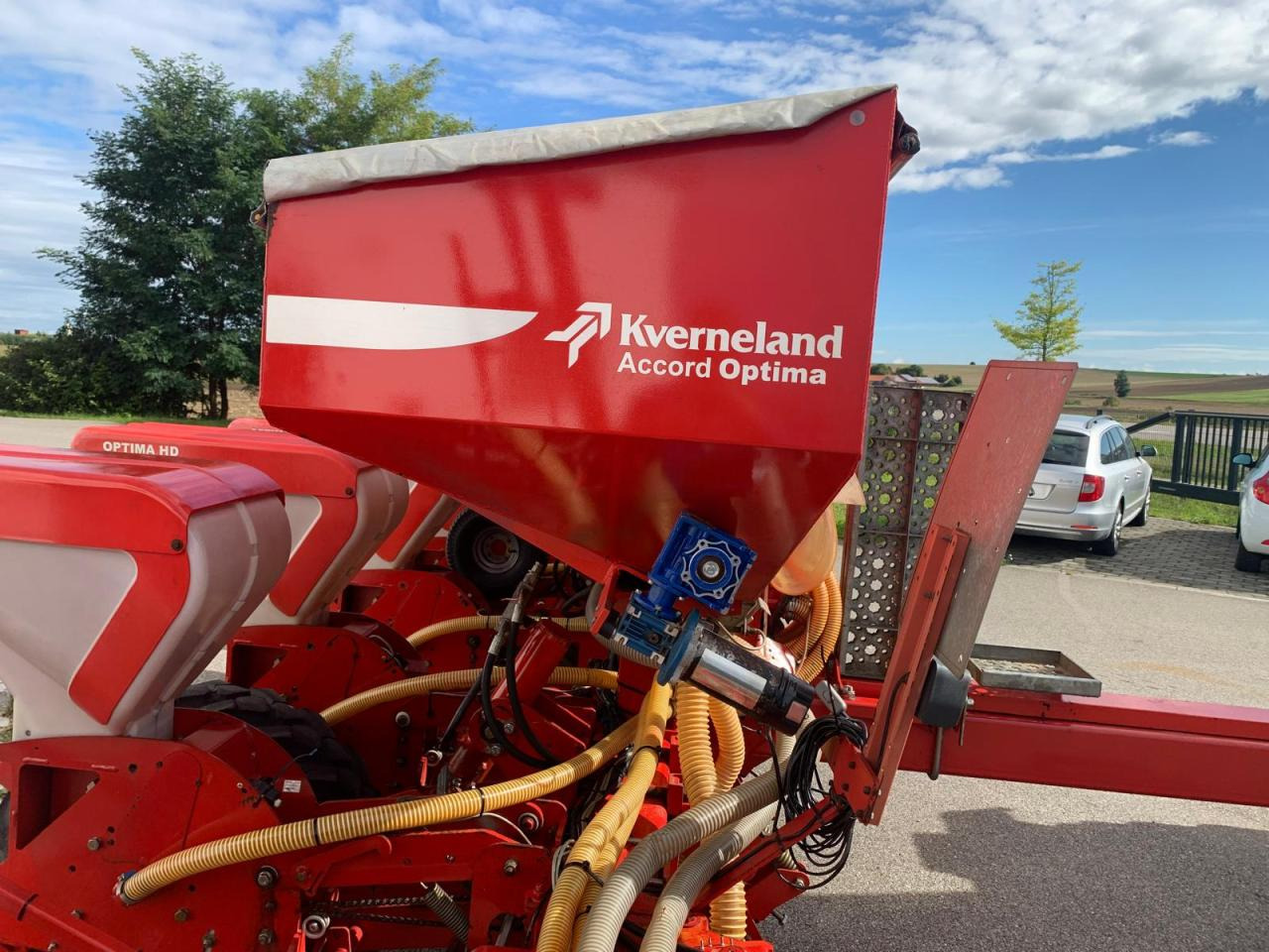 وضع البذور فى خطوط Kverneland Optima HD, mechanischer Antrieb, Reihendüngerstreuer, Visio - Säüberwachung, Baujahr 2007: صور 8 وضع البذور فى خطوط Kverneland Optima HD, mechanischer Antrieb, Reihendüngerstreuer, Visio - Säüberwachung, Baujahr 2007: صور 8