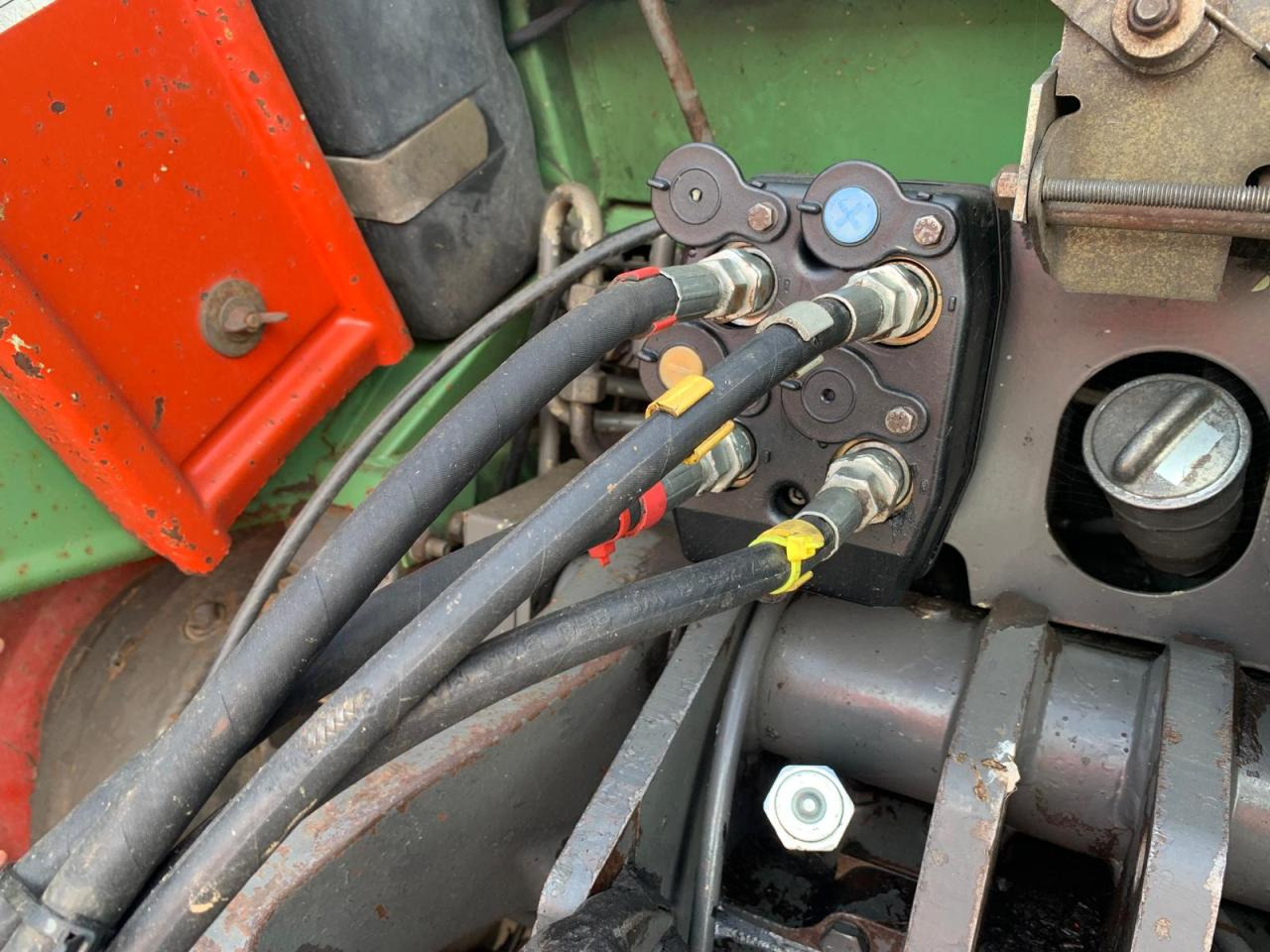 وضع البذور فى خطوط Kverneland Optima HD, mechanischer Antrieb, Reihendüngerstreuer, Visio - Säüberwachung, Baujahr 2007: صور 11 وضع البذور فى خطوط Kverneland Optima HD, mechanischer Antrieb, Reihendüngerstreuer, Visio - Säüberwachung, Baujahr 2007: صور 11