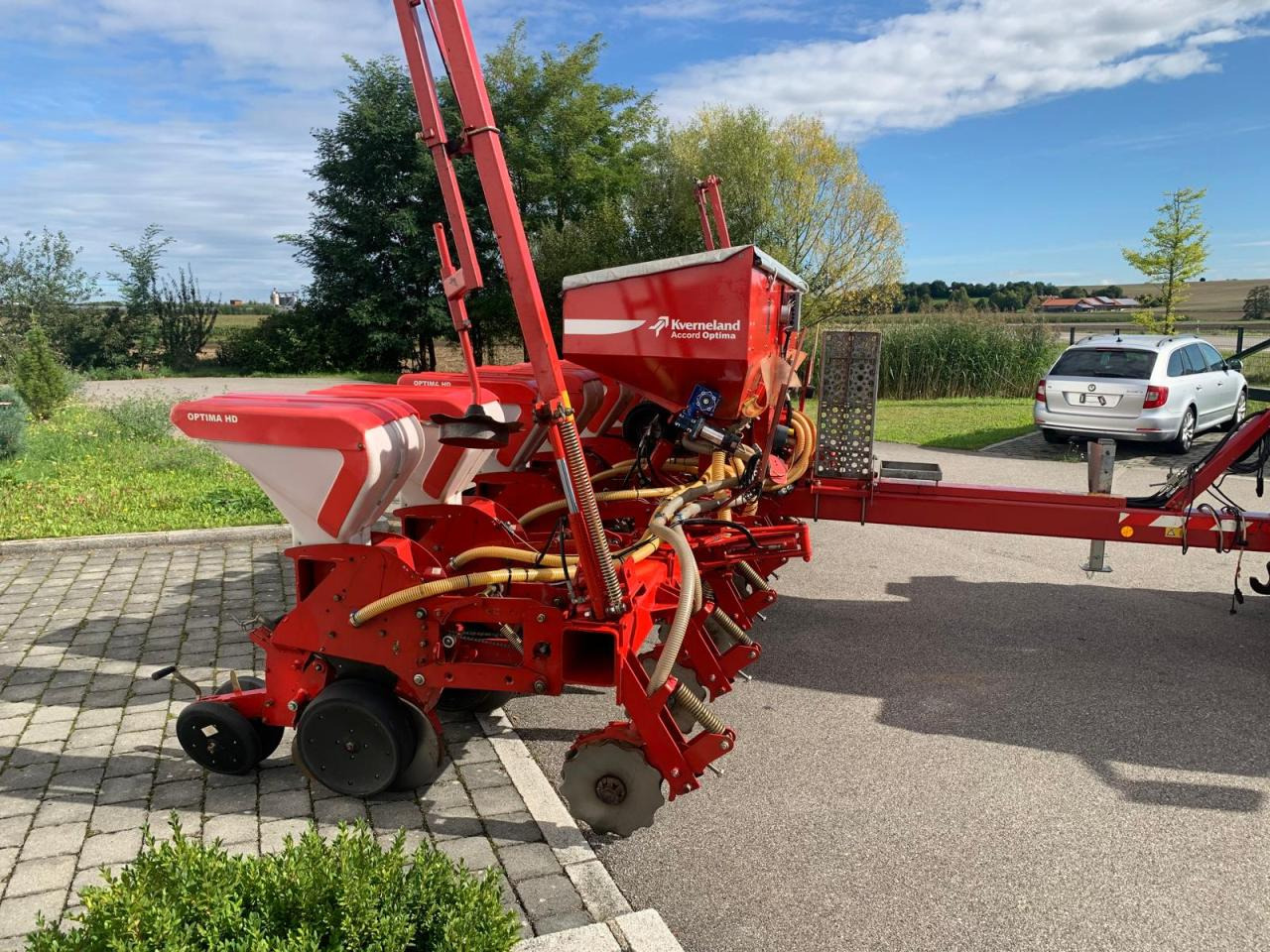 Kverneland Optima HD, mechanischer Antrieb, Reihendüngerstreuer, Visio - Säüberwachung, Baujahr 2007 - وضع البذور فى خطوط: صور 5 Kverneland Optima HD, mechanischer Antrieb, Reihendüngerstreuer, Visio - Säüberwachung, Baujahr 2007 - وضع البذور فى خطوط: صور 5