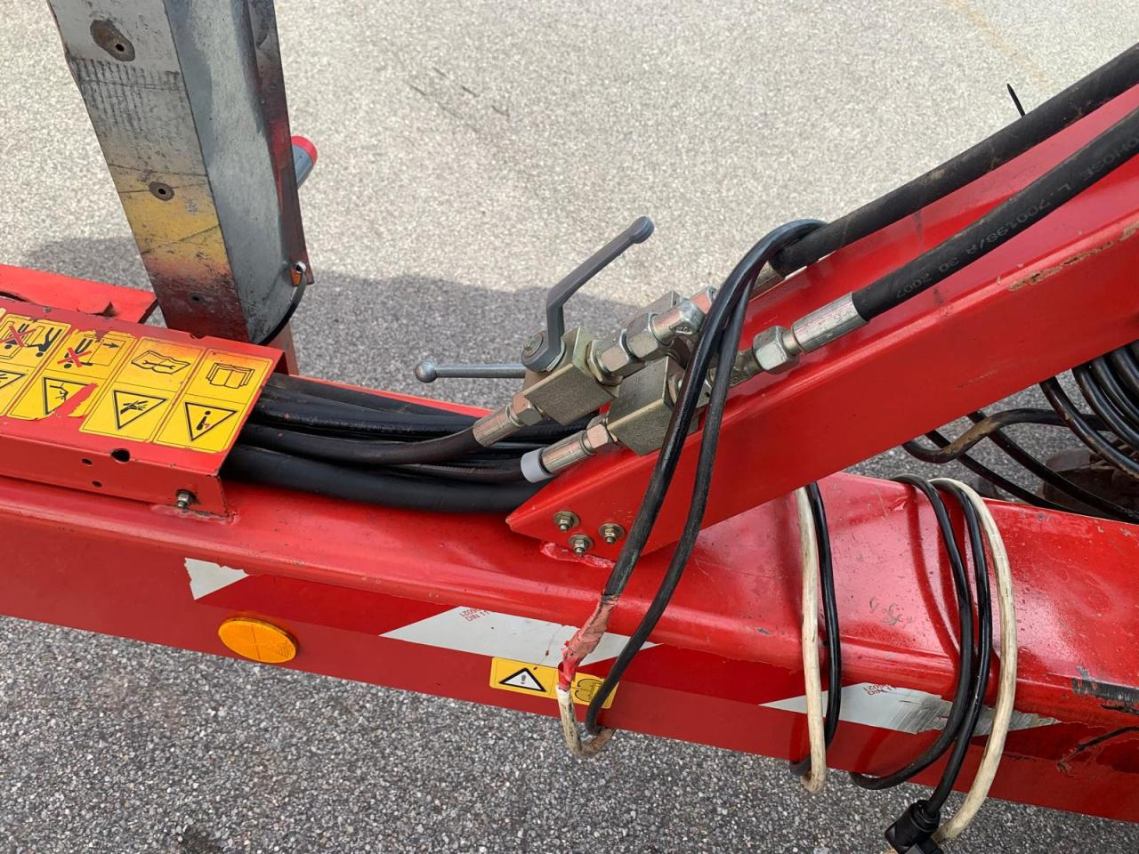 وضع البذور فى خطوط Kverneland Optima HD, mechanischer Antrieb, Reihendüngerstreuer, Visio - Säüberwachung, Baujahr 2007: صور 12 وضع البذور فى خطوط Kverneland Optima HD, mechanischer Antrieb, Reihendüngerstreuer, Visio - Säüberwachung, Baujahr 2007: صور 12