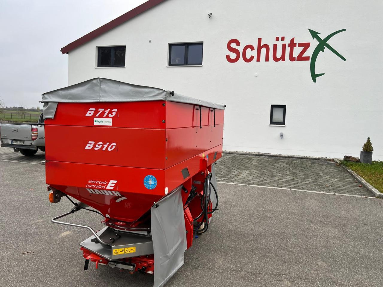 Rauch Axera H-EMC Top Zustand Düngerstreuer - آلة رش الأسمدة: صور 1 Rauch Axera H-EMC Top Zustand Düngerstreuer - آلة رش الأسمدة: صور 1