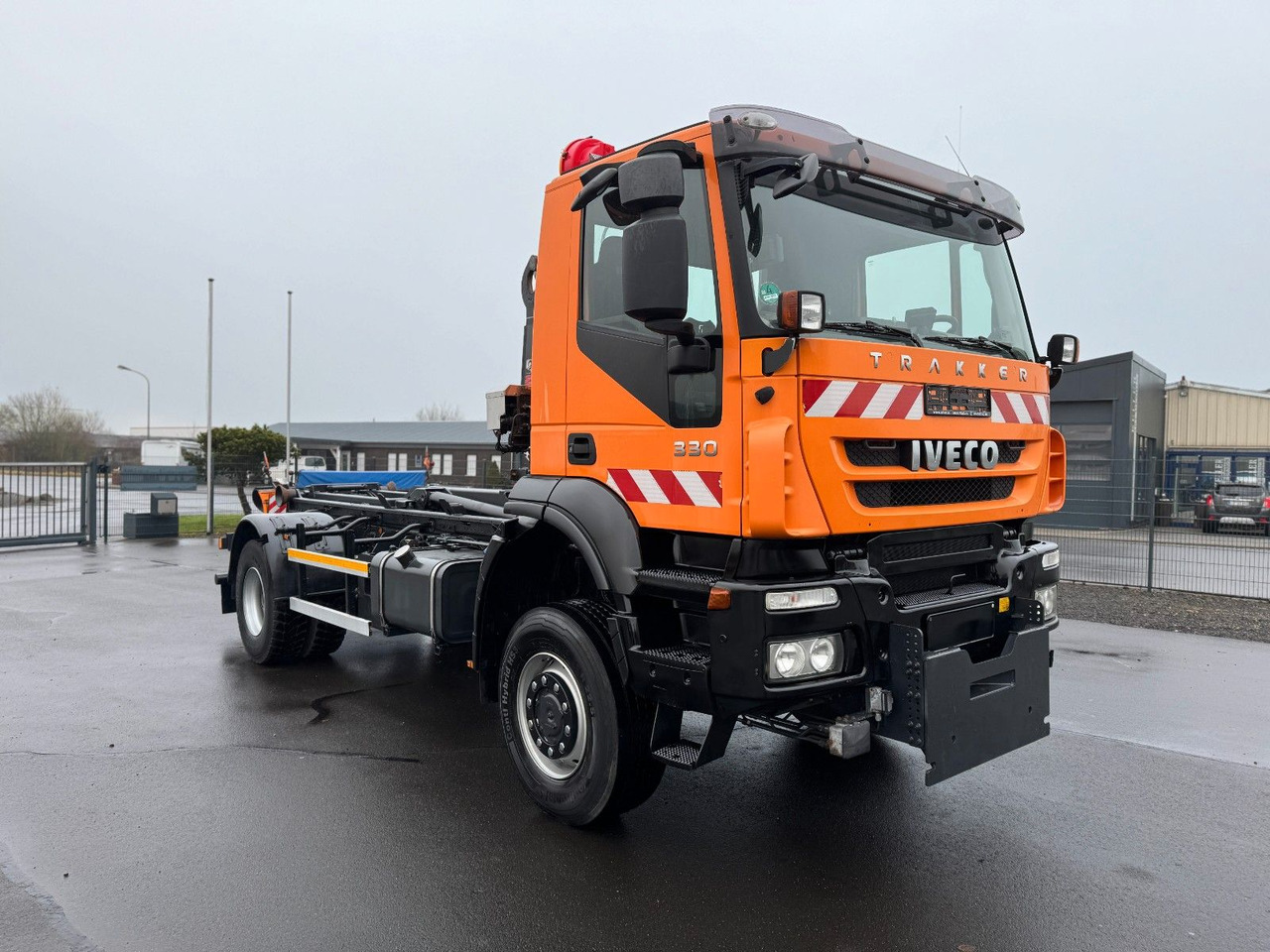 Iveco Trakker 330 4x4 Multilift XR 10 S Winterdienst Iveco Trakker 330 4x4 Multilift XR 10 S Winterdienst - شاحنة ذات الخطاف: صور 4 Iveco Trakker 330 4x4 Multilift XR 10 S Winterdienst Iveco Trakker 330 4x4 Multilift XR 10 S Winterdienst - شاحنة ذات الخطاف: صور 4