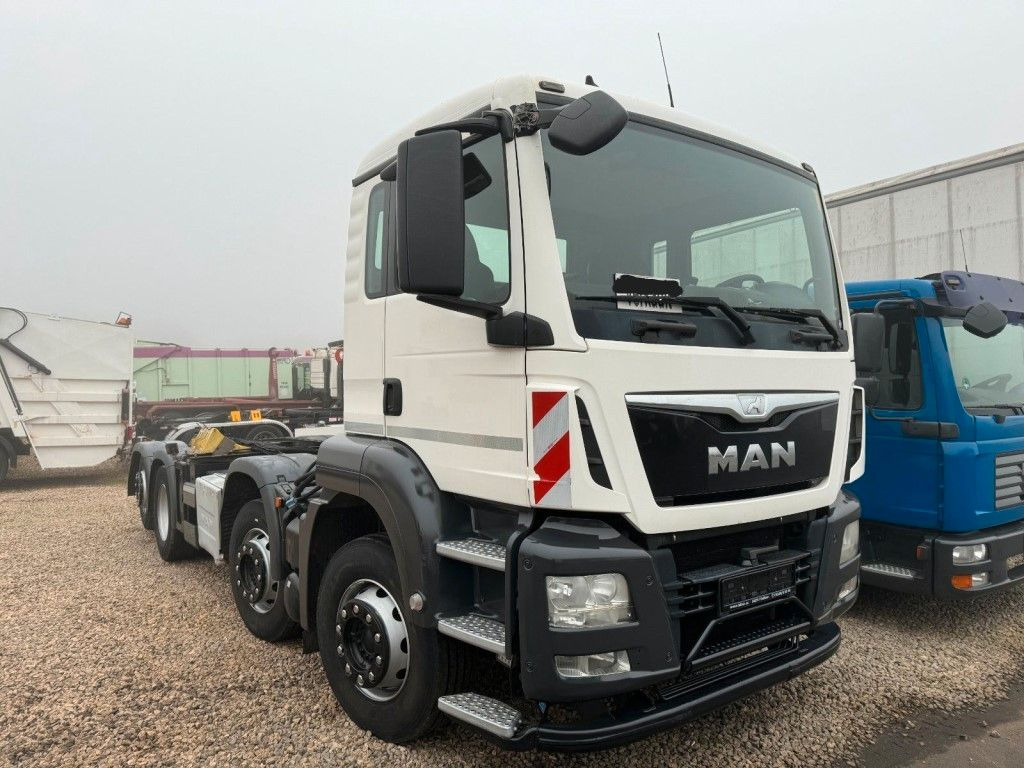 MAN 32.360 TGS 8x2 Fahrgestell MAN 32.360 TGS 8x2 Fahrgestell - الشاسيه شاحنة: صور 3 MAN 32.360 TGS 8x2 Fahrgestell MAN 32.360 TGS 8x2 Fahrgestell - الشاسيه شاحنة: صور 3