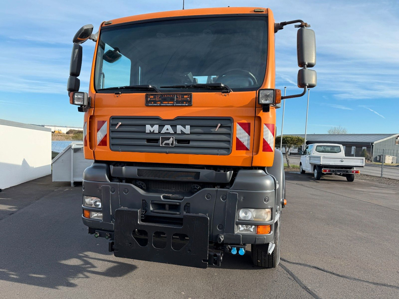 MAN TGA 18.360 4x4 Winterdienst Meiller Abroller - شاحنة ذات الخطاف: صور 2 MAN TGA 18.360 4x4 Winterdienst Meiller Abroller - شاحنة ذات الخطاف: صور 2